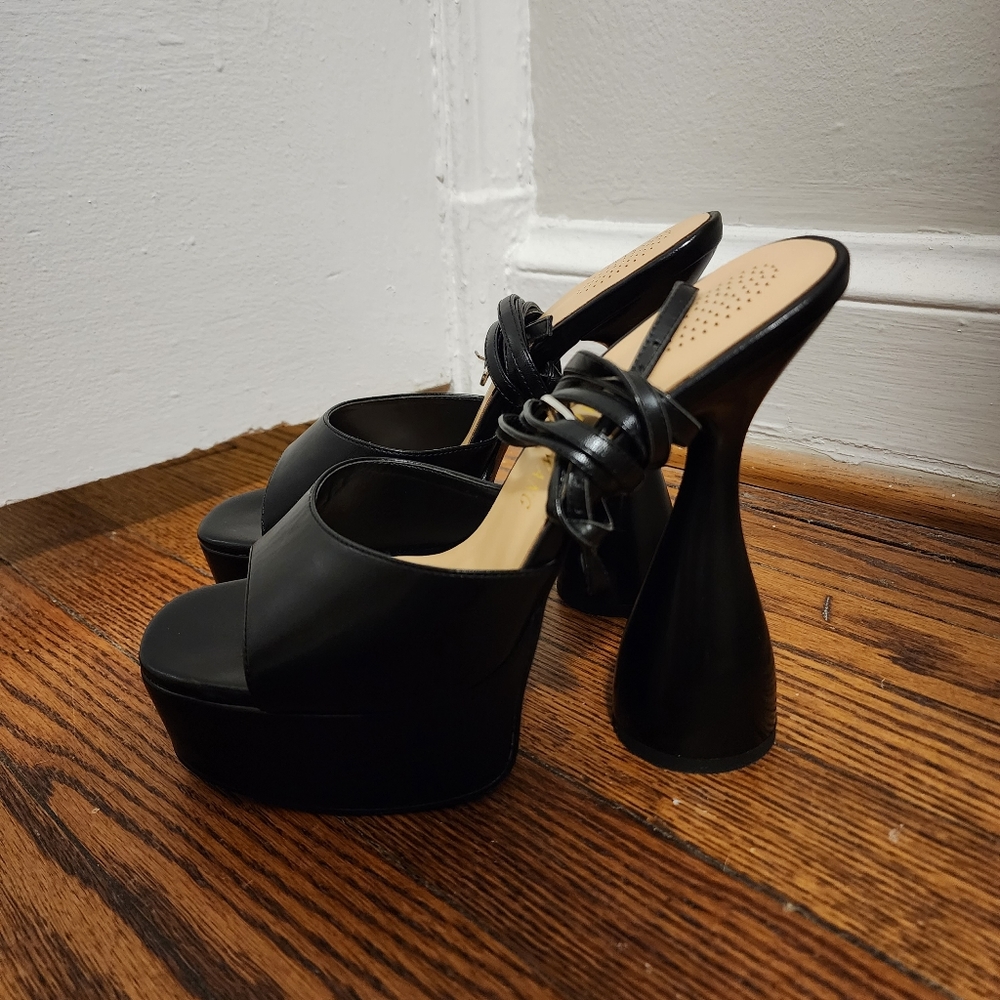 Azalea Wang Black Leather Platform with Ankle Strap - Picture 3 of 8